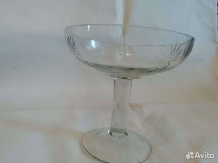 Фруктовницы, конфетницы