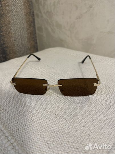 Солнцезащитные очки