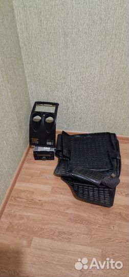 Коврики, штатная магнитола, передня панель