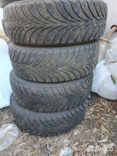 Goodyear UltraGrip Extreme 195/65 R15 91T