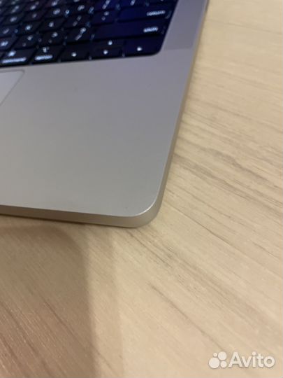 Macbook pro 14 M1 32 4Tb silver