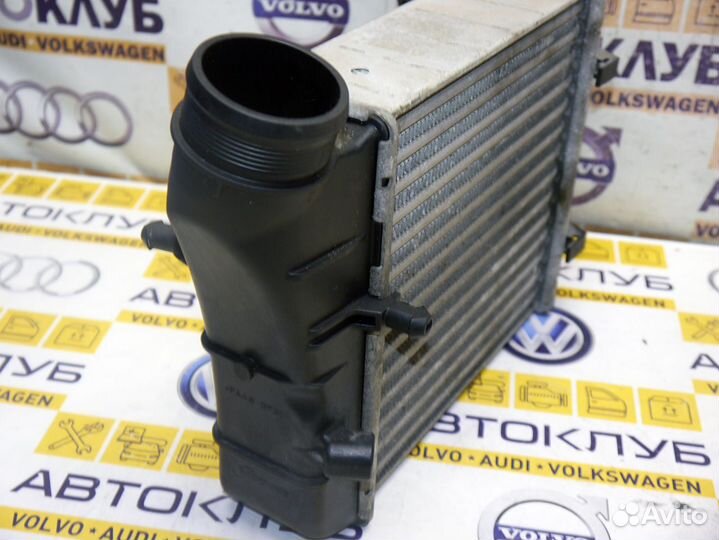 Интеркулер левый Ауди A4 А4 B7 Б7