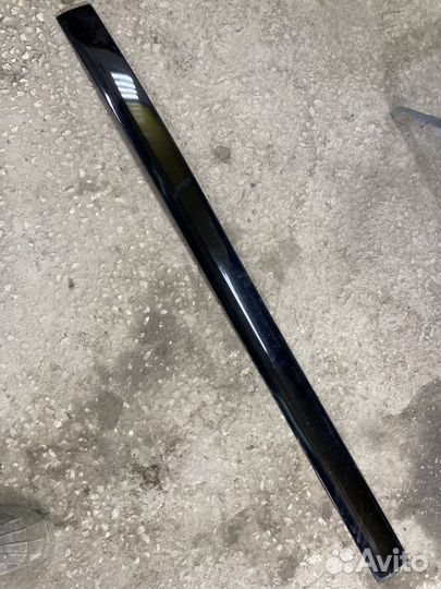 Молдинг двери багажника Volkswagen Мультивэн t5