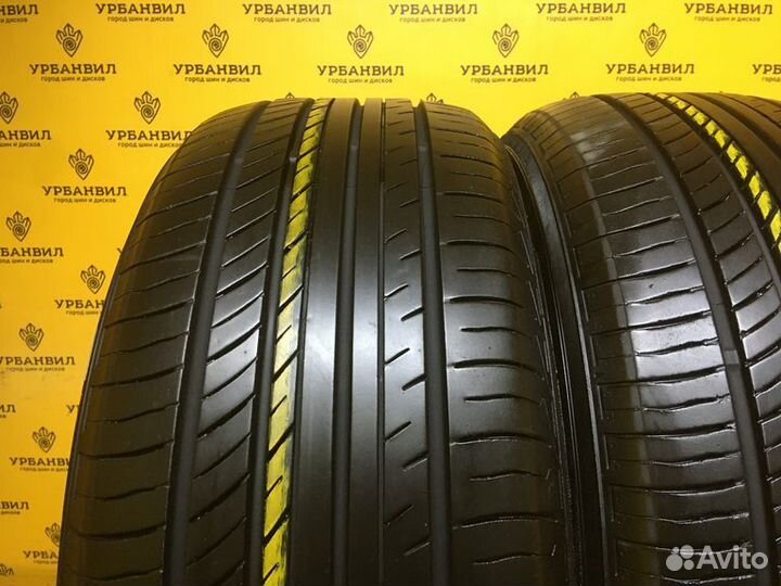 Yokohama Advan dB V552 215/55 R17 94W