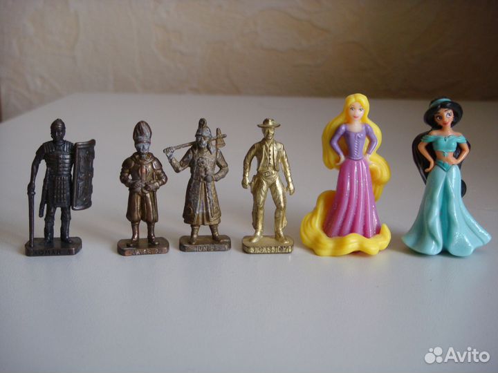 Фигурки-машинки из Киндер-Сюрприз