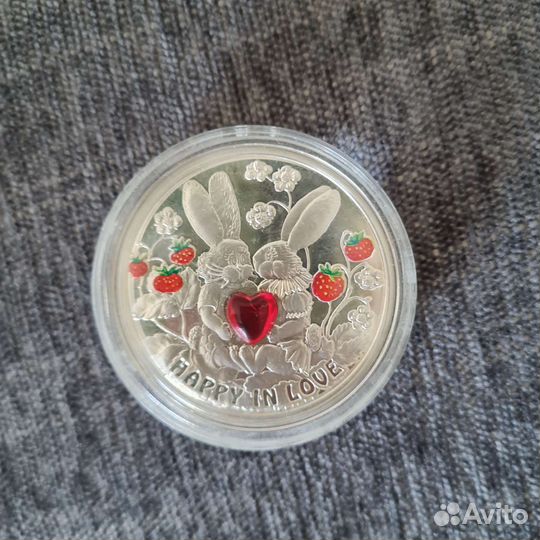 Монета серебро Счастливы в любви 2012