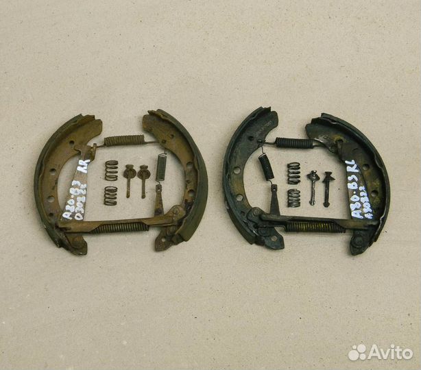 Механизм заднего тормоза Audi 80 B3