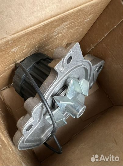 Помпа honda civic