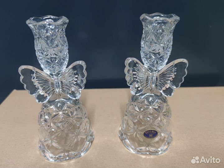 Хрустальные подсвечники, колокольчик и масленка