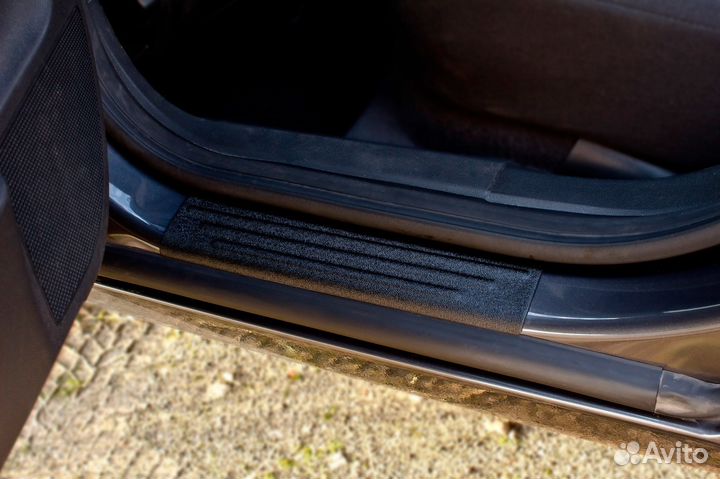 Накладки на пороги Opel Astra H (04-15) RA