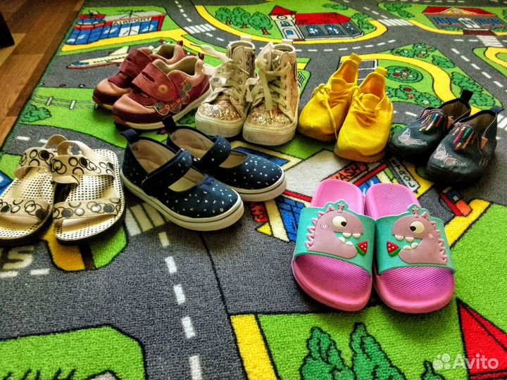 Обувь на девочку пакетом