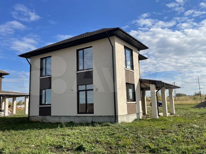 Коттедж 175 м² на участке 8,4 сот.