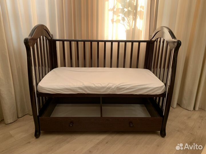 Детская кроватка, матрас, бортики