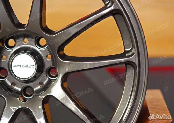 Литые диски Sakura R18 на Skoda