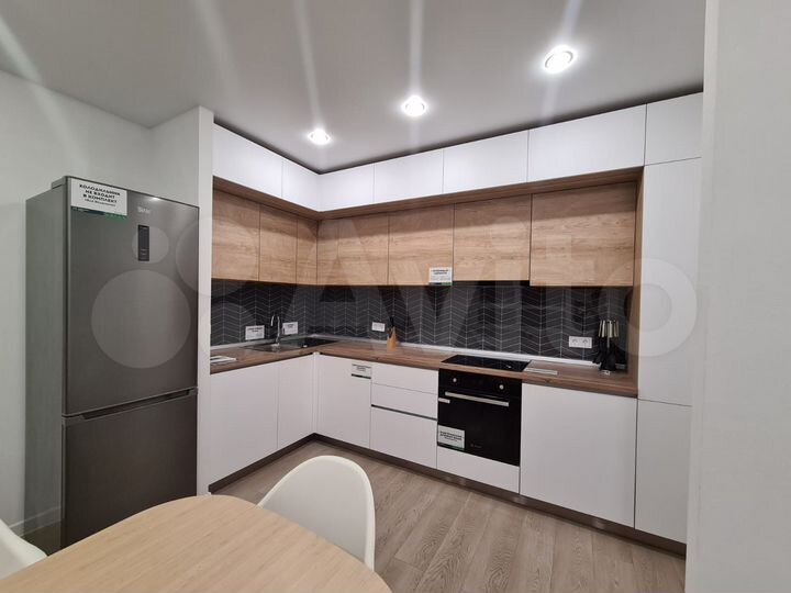 2-к. квартира, 72 м², 7/18 эт.