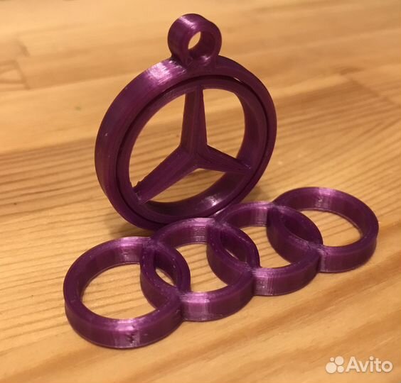 Эмблемы автомобилей