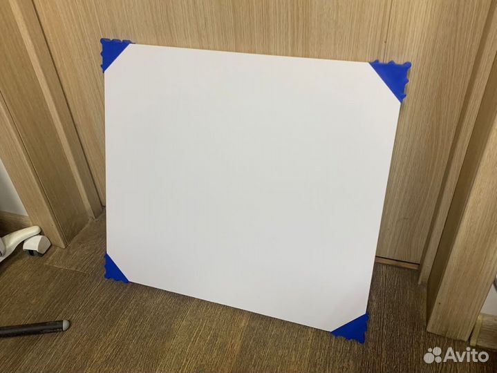 Уголок защитный для стекла, зеркал, металла