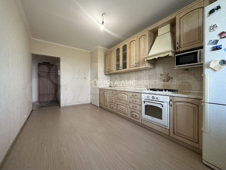 2-к. квартира, 57 м², 8/10 эт.