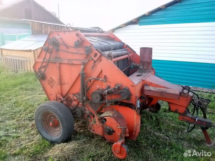 Пресс-подборщик Рязанский комбайновый завод ПР-200, 1993