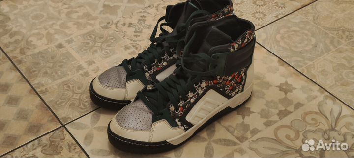 Кроссовки высокие adidas