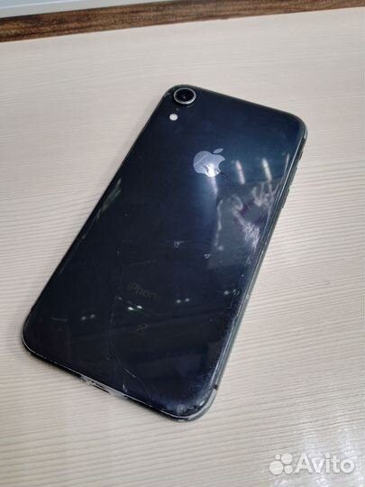 iPhone Xr, 64 ГБ
