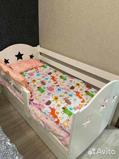 Кроватка из натурального дерева сингл детская с бо