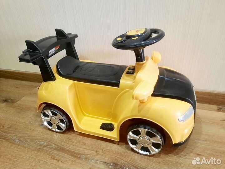 Электромобиль с педалью