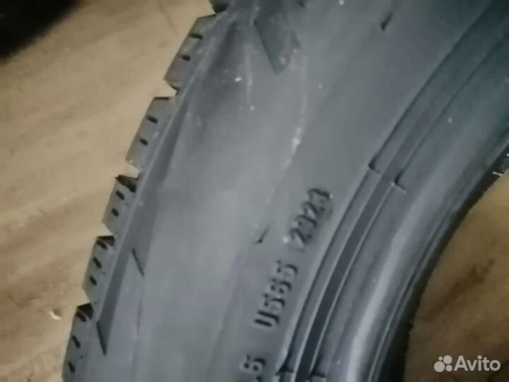 Pirelli Ice Zero FR 255/45 R20 105H