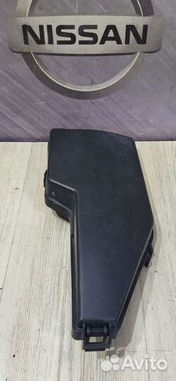 Крышка блока предохранителей Nissan teana J32