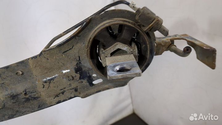 Ступица (кулак, цапфа) левая задняя Volvo XC70