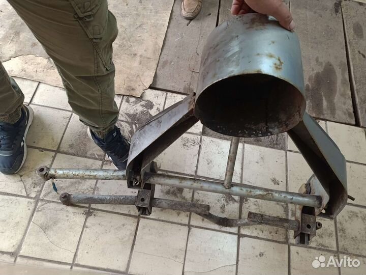 Крепление для запасного колеса на ниву