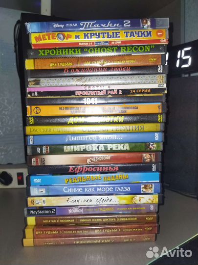 Диски с играми и фильмами/сериалами