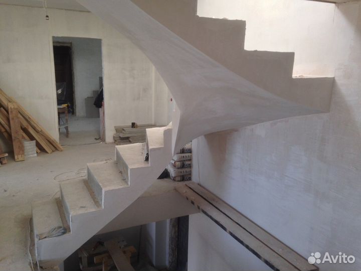 Изготовление монолитных и деревянных лестниц