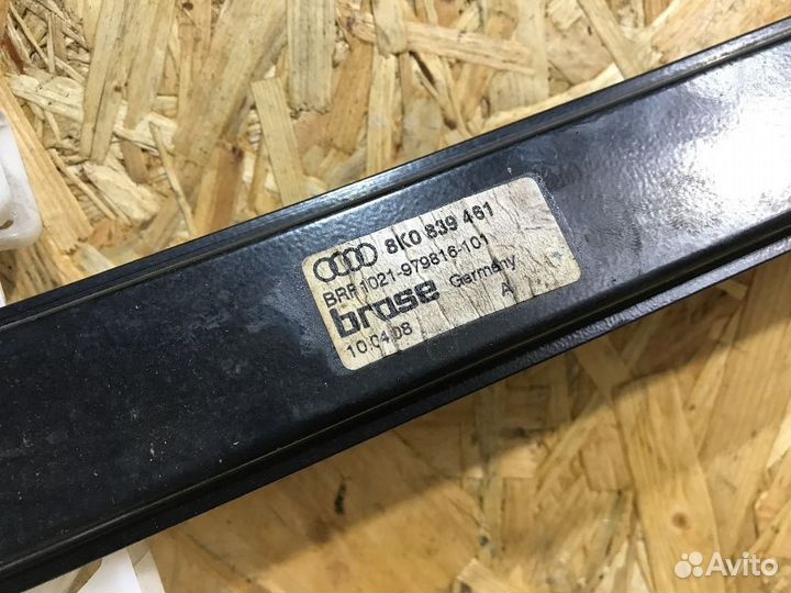 Стеклоподъемник задний левый Audi A4 B8