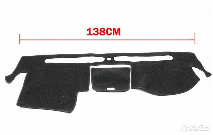 Накладка на приборную панель в авто