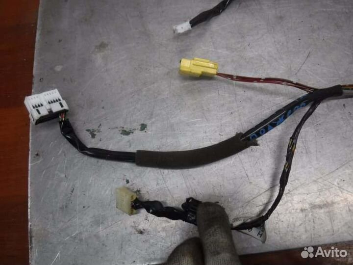 Проводка потолка Mitsubishi Pajero Sport 2 4D56