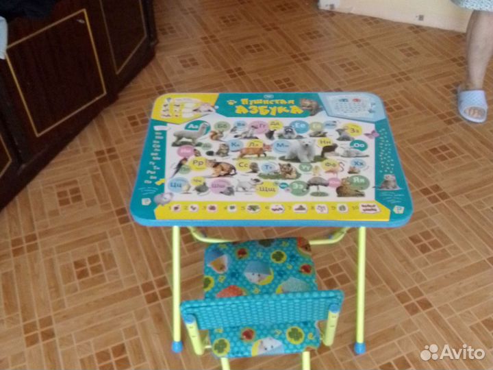 Парта деревянная детская с 3 до7 лет