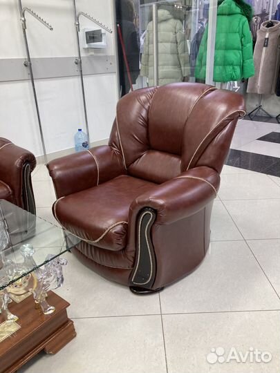 Большой угловой диван бу