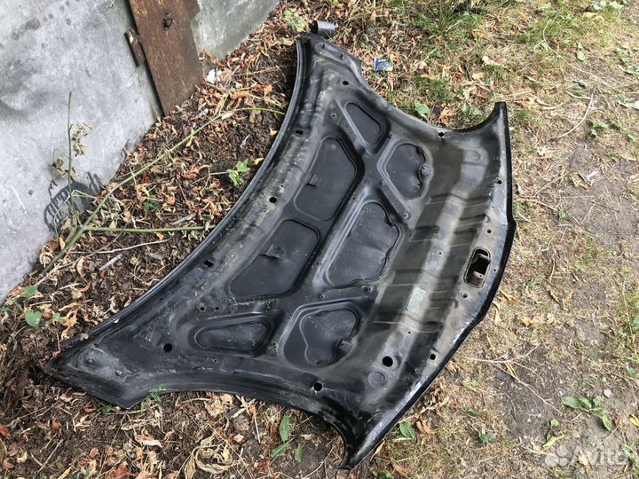 Капот Nissan micra