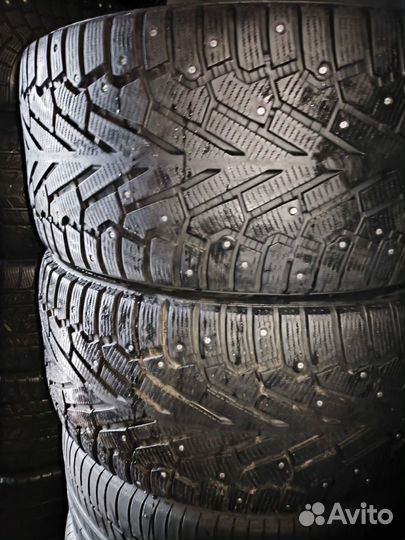 Pirelli Ice Zero 295/40 R21