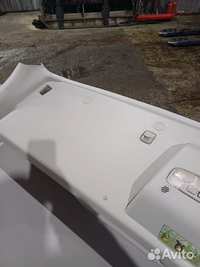 Потолок и полка над водителем Форд Транзит