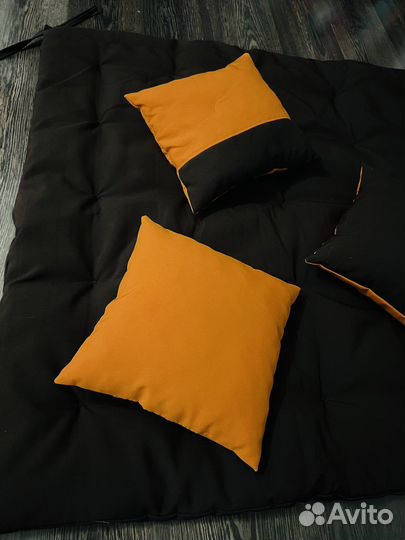 Матрас с подушками