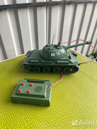 Игрушка танк СССР