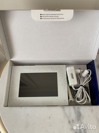 Цифровая фоторамка sony s-frame swarovski новая