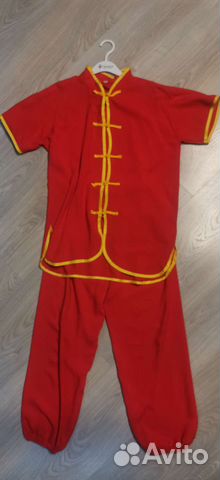 Форма для ушу красная