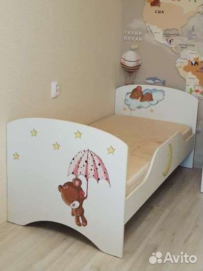 Детский шкаф и детская кровать/ детский гарнитур