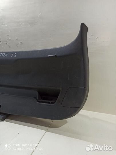 Обшивка крышки багажника Opel Astra J