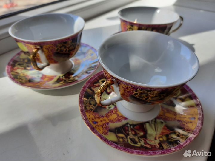 Чайные чашки с блюдцами