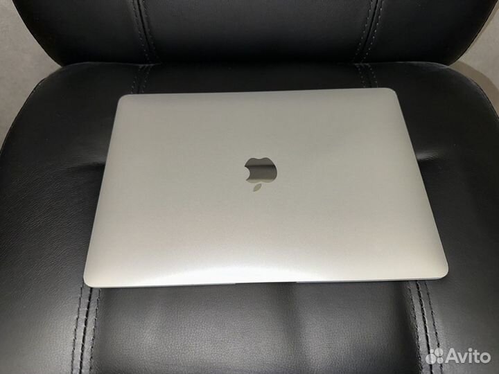 Apple MacBook air 13 i5 8gb 512