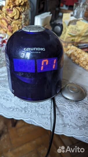 Радио будильник Grundig Sonoclock 60
